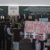 Familiares reclaman al titular de la Sedena: "Dónde están los desaparecidos y los culpables" (Video)