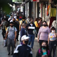 Cuántas posibilidades existen de que Argentina sufra una tercera ola por la variante Delta
