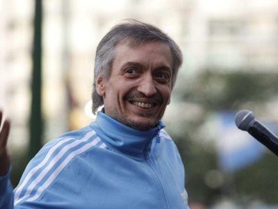 Máximo Kirchner advirtió al peronismo: “Si le hablamos a todos, no le hablamos a nadie”