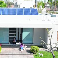 En 2021, más de cien familias y empresas generaron su propia energía en Río Negro