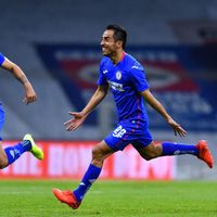 Cruz Azul le mete 4 goles a Pumas en el juego de ida de las semifinales