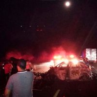 Diez personas mueren calcinadas tras choque en la carretera Acapulco-Zihuatanejo