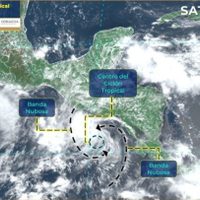 Huracán Blas se aleja de costas mexicanas, pero se forma la tormenta Celia