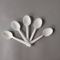 Reciclá cucharitas o palitos de madera: así podés crear el portavelas más hermoso y con onda vintage