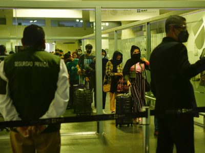 Gobierno de AMLO otorga protección humanitaria a pareja de afganos deportada por el INM