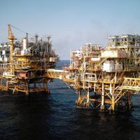 Contagios y muertes cunden en plataformas de Pemex
