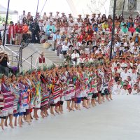 Fracasa boicot de maestros a la Guelaguetza… con lleno total