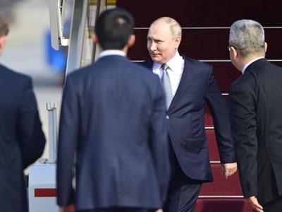 Putin comienza su visita a China subrayando sus lazos bilaterales