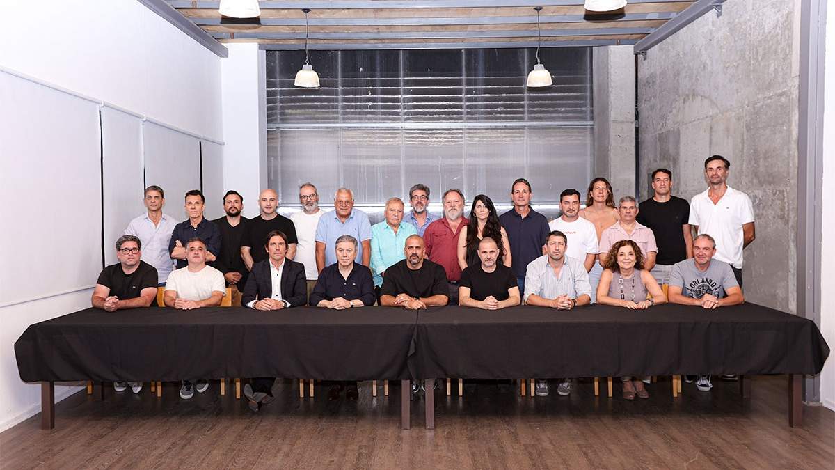 Toda la CD de Estudiantes respaldó a Verón