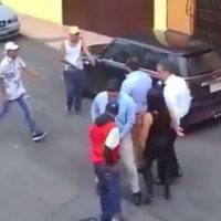 Captan cámaras asalto a mano armada en las inmediaciones del Metro Tacuba (Video)