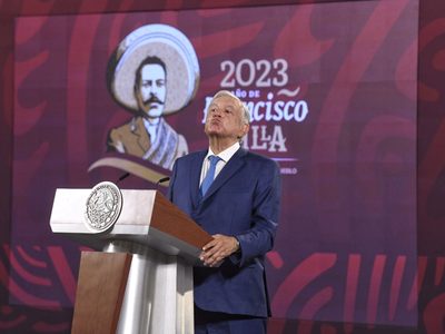 Televisa “la trae contra Adán”: AMLO