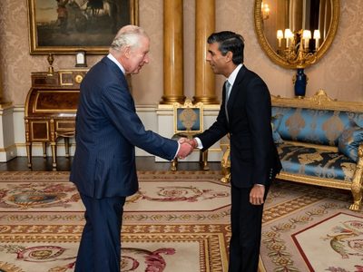 Rishi Sunak, nuevo primer ministro de Reino Unido tras reunirse con el rey Carlos III