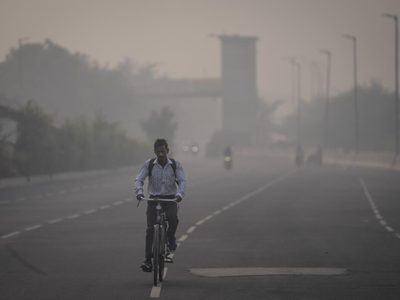 Una masa de aire tóxico en Nueva Delhi obliga a cerrar escuelas
