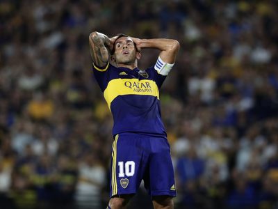 Crece el conflicto en Boca por la renovación de Carlos Tevez