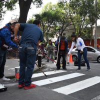 Seis personas que cometieron alguna falta cívica realizan trabajo comunitario