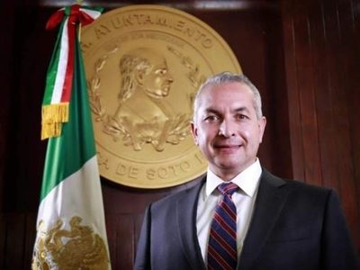 Pagó PRI más de 400 mil pesos a empresa del alcalde de Pachuca, quien luego lo acusó de “atropellos”