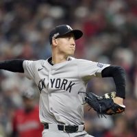 Boone: Yankees llevarían a 13 lanzadores para Serie Mundial contra Dodgers