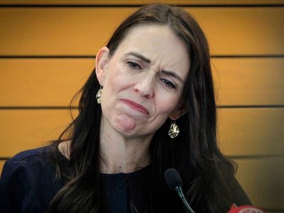 Renunció la primera ministra de Nueva Zelanda