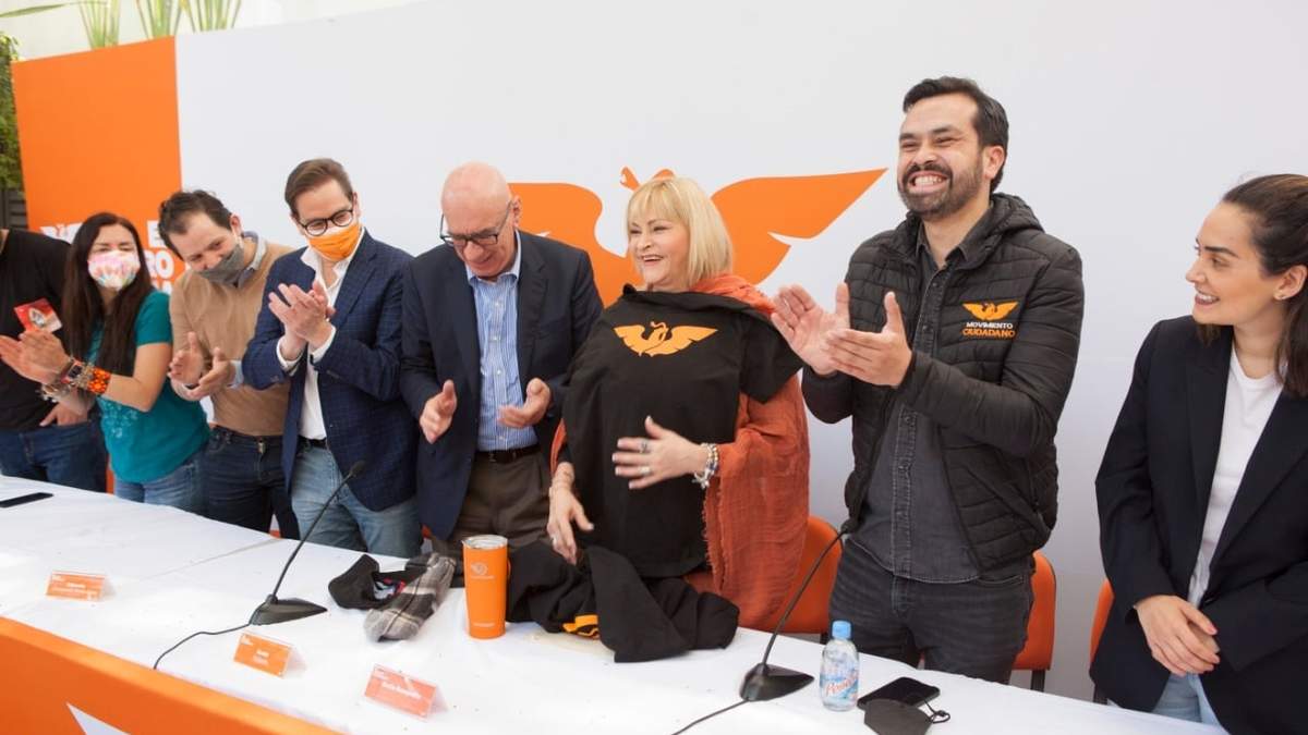 Rocío Banquells fue presentada como nueva integrante de MC