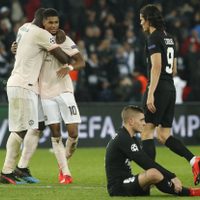 Porto y Manchester United avanzan en Champions con penaltis marcados en el VAR