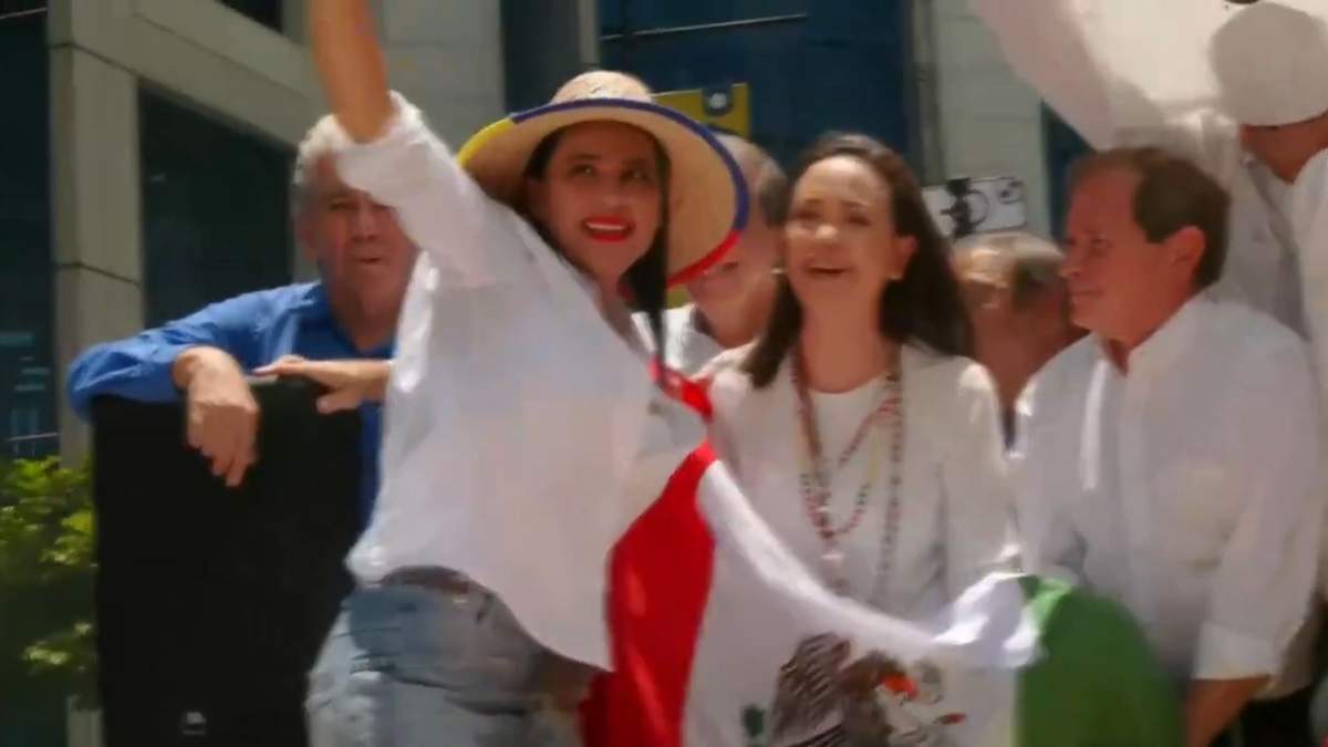 Sandra Cuevas y María Corina Machado