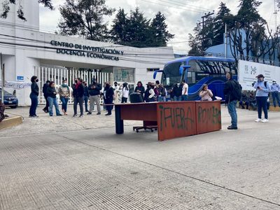 Alumnos del CIDE: se legalizó el autoritarismo con aprobación a la modificación de estatutos