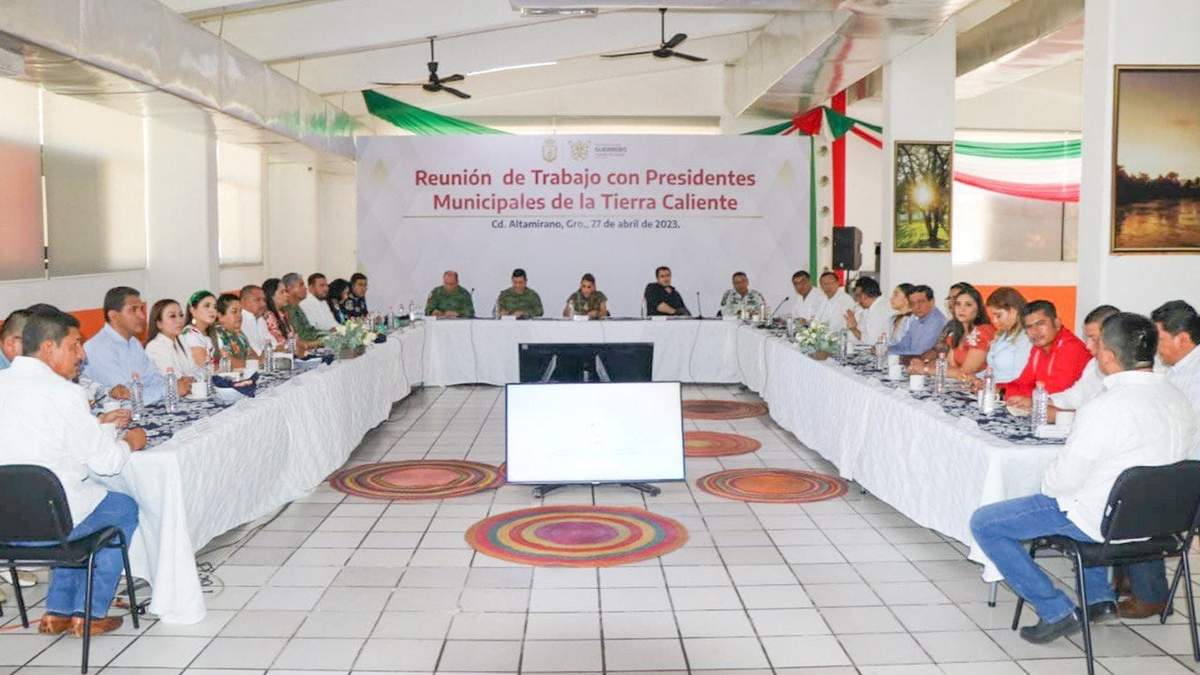 La reunión, para "coordinar esfuerzos" según la gobernadora de Guerrero, Evelyn Salgado