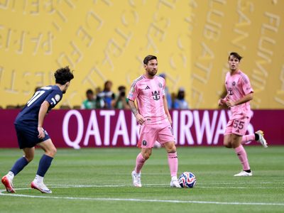 “No perdió”: la defensa de una leyenda europea a Lionel Messi tras la caída ante PSG