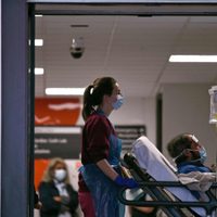 Por qué expertos de la salud anticipan una posible tercera ola de coronavirus a nivel nacional