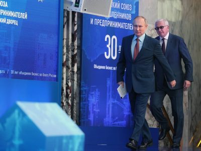 Putin: Sputnik funciona mejor contra Ómicron que otras vacunas anticovid