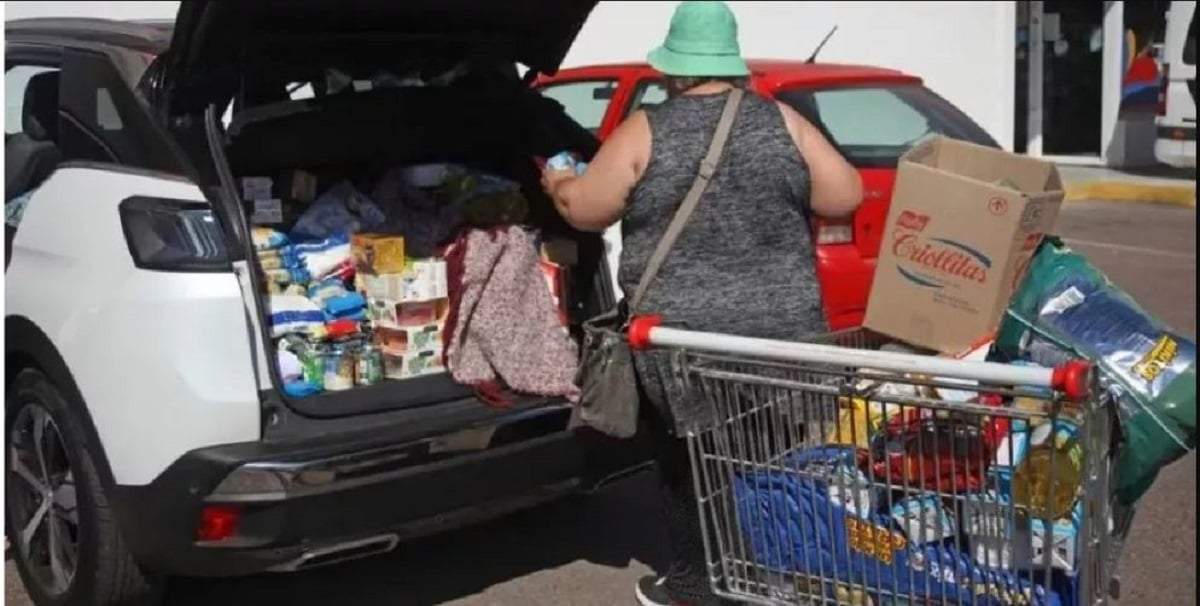 Trabajadores gastronómicos piden descuentos en supermercados. Fuente: (El Cordillerano)