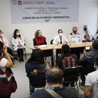 Con módulos médicos falsos, intentan convencer a mujeres de que no aborten