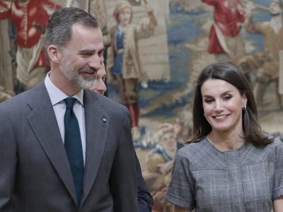La reina Letizia y el rey Felipe VI continúan su agenda real tras la muerte de la infanta Pilar