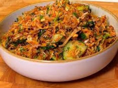 Tentate con esta ensalada de arroz crispy