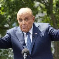 Suspenden a Giuliani para ejercer la abogacía en NY por su falsa narrativa sobre el fraude electoral