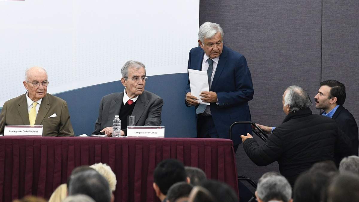 Enrique Galván Ochoa y Andrés Manuel López Obrador
