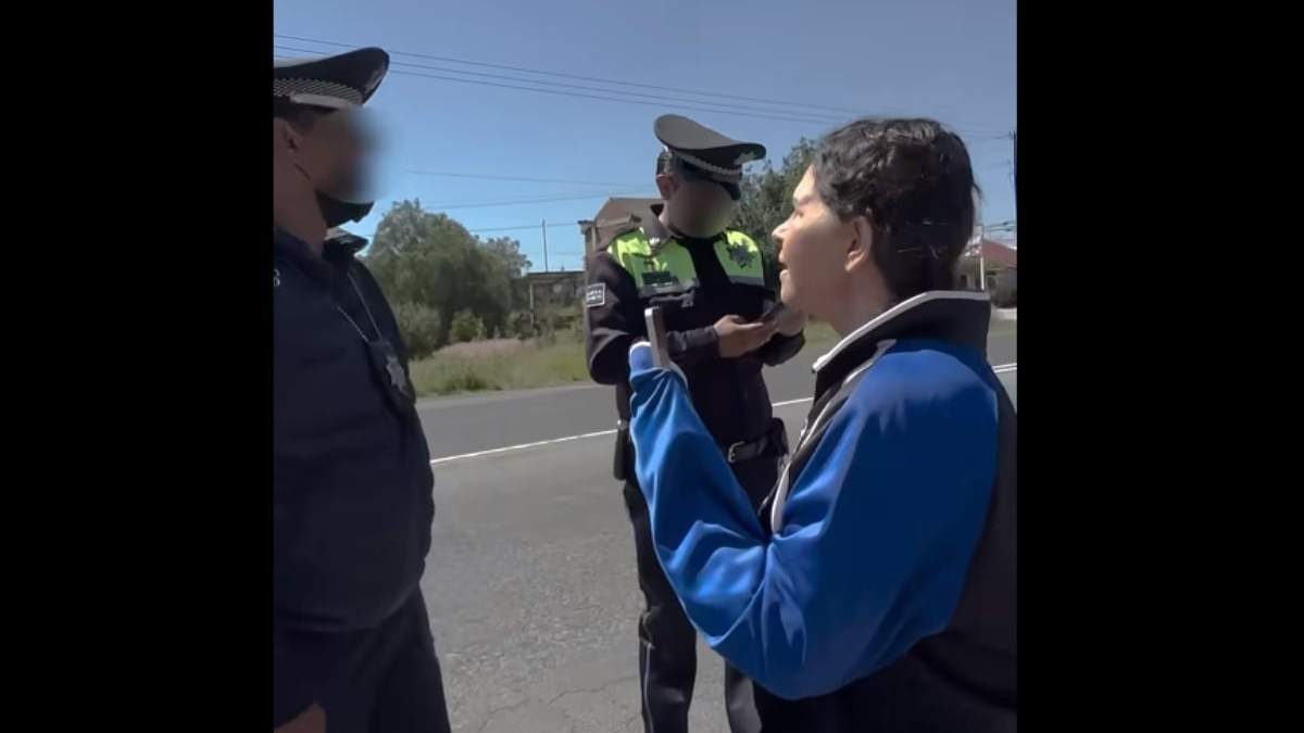 La alcaldesa de San Martín Texmelucan, Norma Layón, encaró a los policías de Tránsito