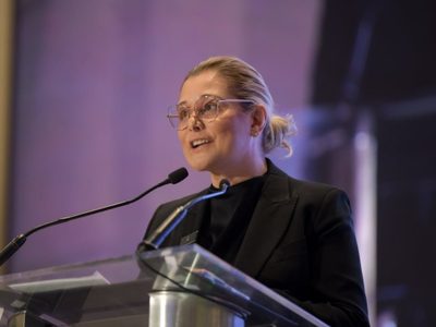 Gobernadora de Chihuahua busca reunión con Sheinbaum para hablar sobre agentes de EU