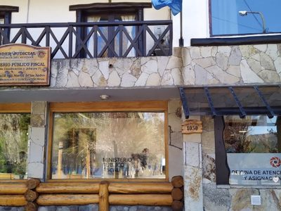 Detuvieron en San Martín de los Andes a un sujeto que golpeó, amenazó y encerró a su pareja