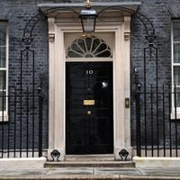 Tras la renuncia de Boris Johnson, cómo se elegirá al próximo primer ministro del Reino Unido