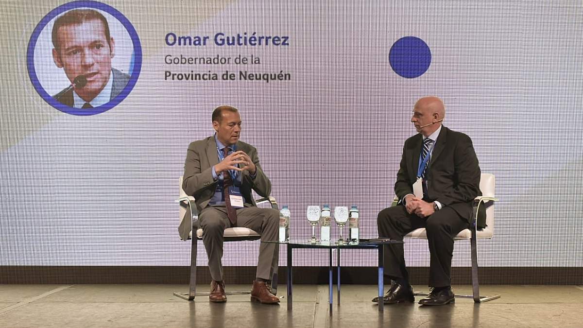 Omar Gutiérrez en el foro "Argentina, la oportunidad energética”. Fuente: (Gobierno de Neuquén)