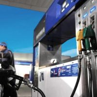 Automovilistas de San Martín de los Andes pagan el combustible más caro de la región