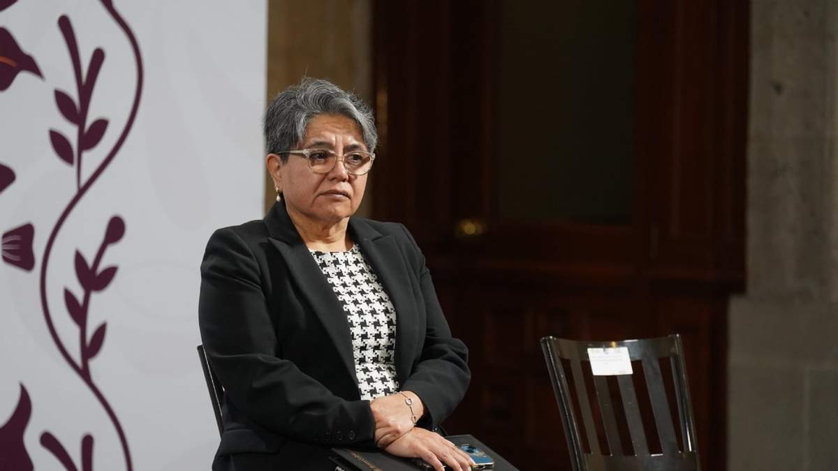 La secretaria Anticorrupción y Bueno Gobierno, Raquel Buenrostro en la conferencia matutina