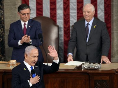 Netanyahu minimiza las víctimas mortales en Gaza y agradece la ayuda ante el Congreso de EU