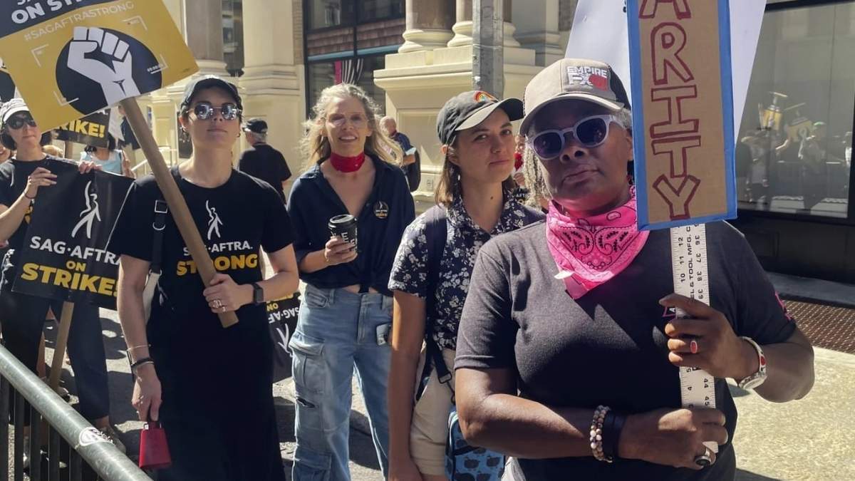 Protesta frente a las oficinas de Netflix en Nueva York
