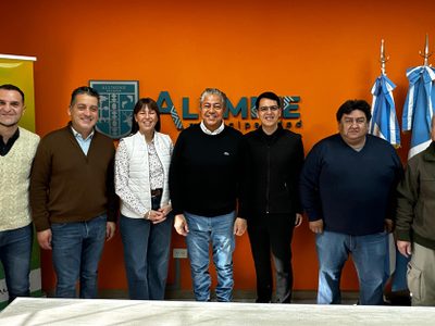 El Gobierno provincial y Pulmarí sellaron un acuerdo histórico para manejo sustentable de bosques