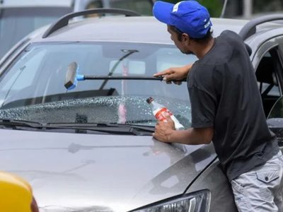Neuquén comenzó a aplicar sanciones y multas a los limpiavidrios