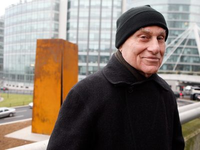 Fallece el escultor Richard Serra, el "poeta del hierro"