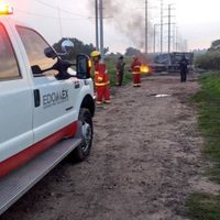 Sofocan incendio en ducto de Pemex en Acolman