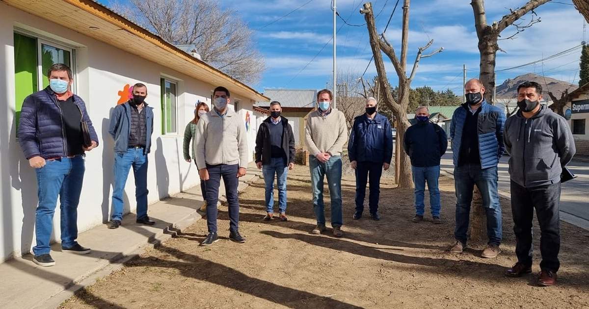 Reunión para preparar un plan de contingencia. Fuente: (Twitter)